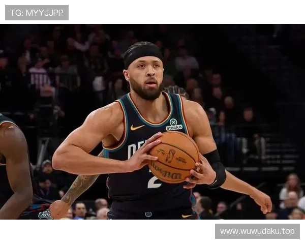 坎宁安挡拆组织效率提升，较上季更频繁制造内线错位