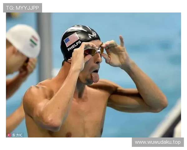 瑞安·洛赫特这生活，看得我直呼这泳池边的奢华也太夸张了吧！